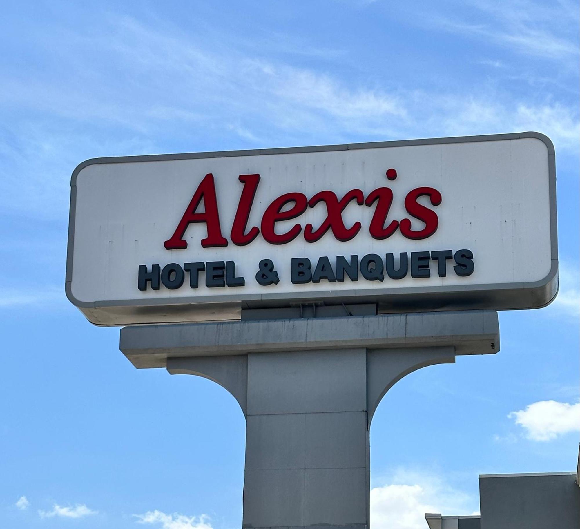 Alexis Hotel & Banquets Dallas Park Central Galleria Eksteriør bilde